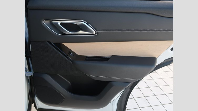 2021 認定中古車 Land Rover Range Rover Velar ユーロンホワイト D200 AWD（オートマチック） MHEV R-DYNAMIC S