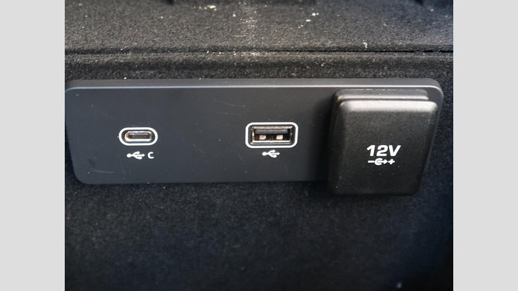 2021 認定中古車 Land Rover Range Rover Velar ユーロンホワイト D200 AWD（オートマチック） MHEV R-DYNAMIC S