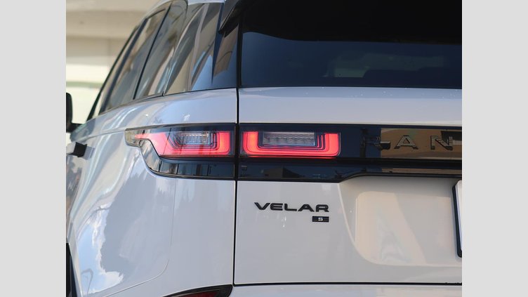 2021 認定中古車 Land Rover Range Rover Velar ユーロンホワイト D200 AWD（オートマチック） MHEV R-DYNAMIC S