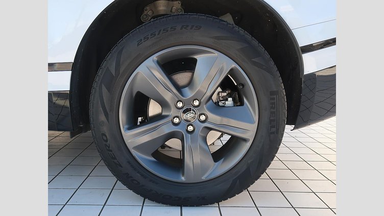 2021 認定中古車 Land Rover Range Rover Velar ユーロンホワイト D200 AWD（オートマチック） MHEV R-DYNAMIC S