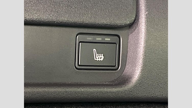 2017 認定中古車 Land Rover Discovery Indus Silver 3.0 litre V6 Supercharged Petrol HSE