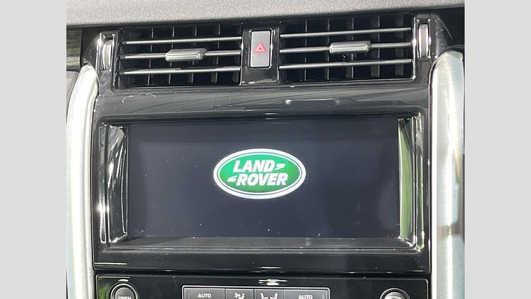 2017 認定中古車 Land Rover Discovery Indus Silver 3.0 litre V6 Supercharged Petrol HSE