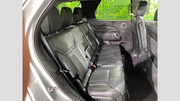 2017 認定中古車 Land Rover Discovery Indus Silver 3.0 litre V6 Supercharged Petrol HSE