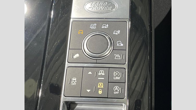 2017 認定中古車 Land Rover Discovery Indus Silver 3.0 litre V6 Supercharged Petrol HSE