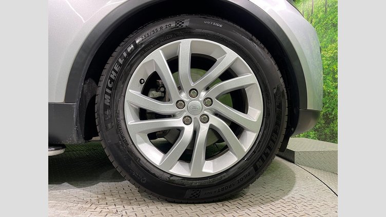 2017 認定中古車 Land Rover Discovery Indus Silver 3.0 litre V6 Supercharged Petrol HSE