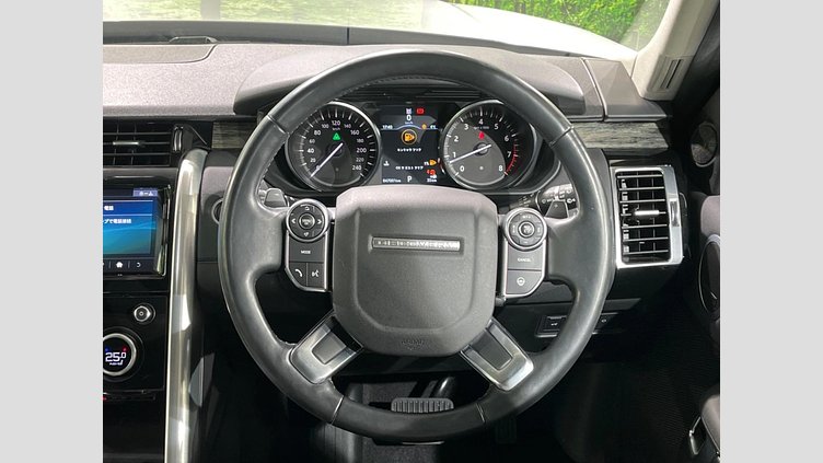 2017 認定中古車 Land Rover Discovery Indus Silver 3.0 litre V6 Supercharged Petrol HSE