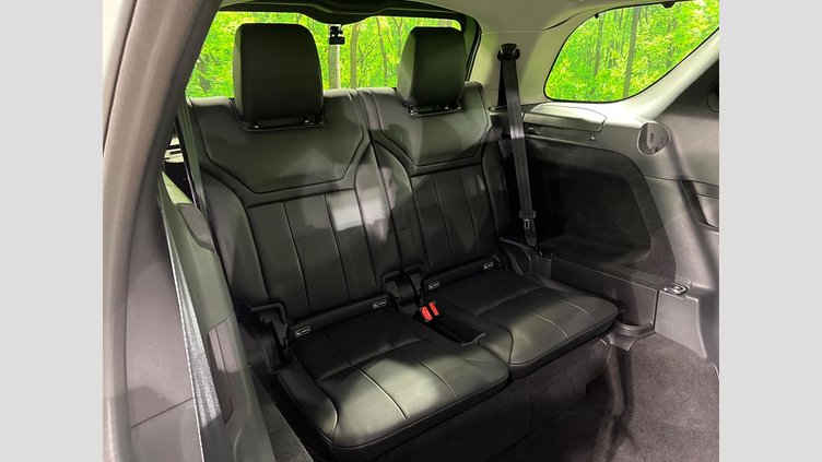 2017 認定中古車 Land Rover Discovery Indus Silver 3.0 litre V6 Supercharged Petrol HSE