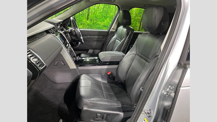 2017 認定中古車 Land Rover Discovery Indus Silver 3.0 litre V6 Supercharged Petrol HSE