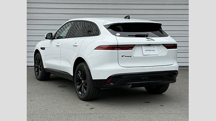 F-Pace 1