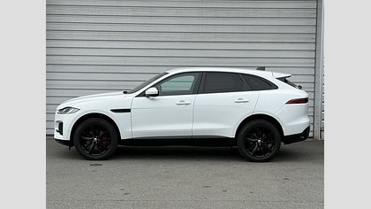 F-Pace 7