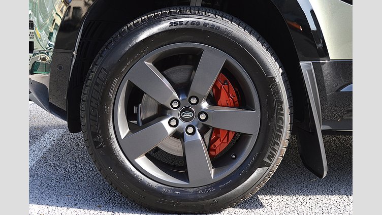 2023 認定中古車 Land Rover Defender 110 パンゲアグリーン D300 AWD（AT） X