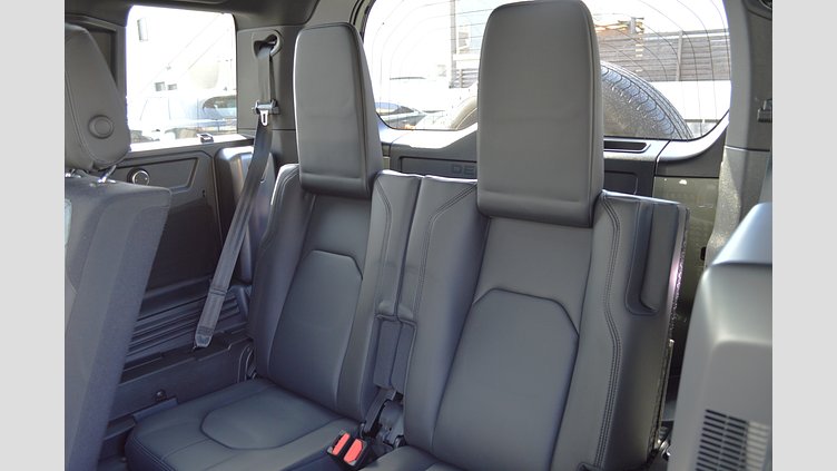 2023 認定中古車 Land Rover Defender 110 パンゲアグリーン D300 AWD（AT） X