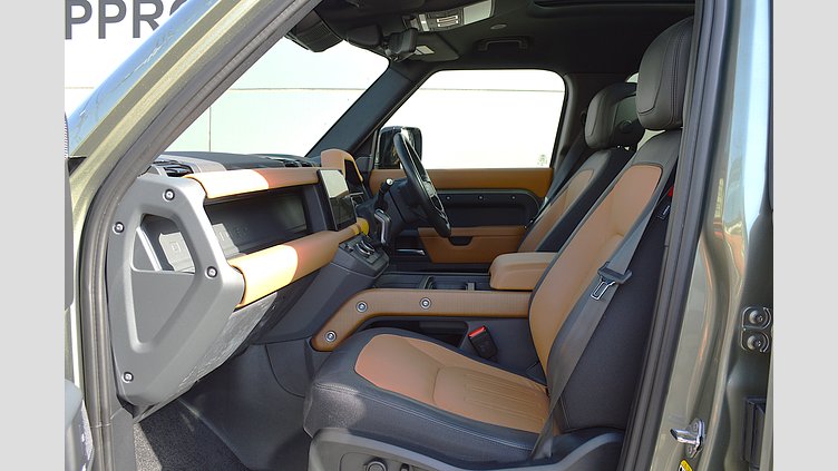 2023 認定中古車 Land Rover Defender 110 パンゲアグリーン D300 AWD（AT） X