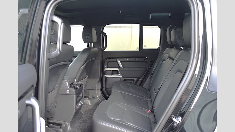 2023 認定中古車 Land Rover Defender 110 Santorini Black D300 AWD（AT） X-DYNAMIC SE