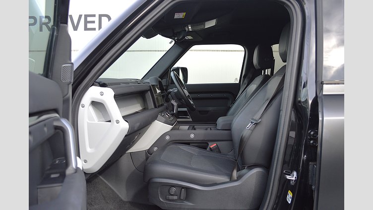 2023 認定中古車 Land Rover Defender 110 Santorini Black D300 AWD（AT） X-DYNAMIC SE