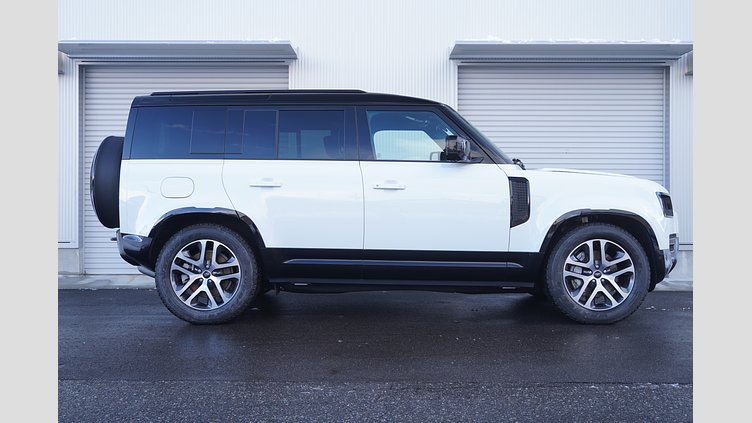2024 認定中古車 Land Rover Defender 110 フジホワイト D350 ディーゼルマイルドハイブリッド X-Dynamic HSE