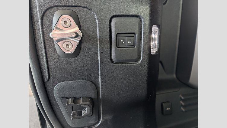 2023 認定中古車 Land Rover Defender 110 カルパチアングレイ P525 AWD (AT) V8 CARPATHIAN EDITION