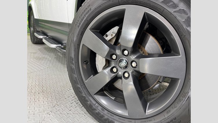 2023 認定中古車 Land Rover Defender 110 フジホワイト D300 AWD（AT） S