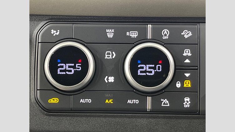 2023 認定中古車 Land Rover Defender 110 フジホワイト D300 AWD（AT） S