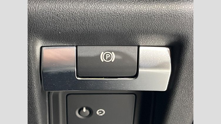 2023 認定中古車 Land Rover Defender 110 フジホワイト D300 AWD（AT） S