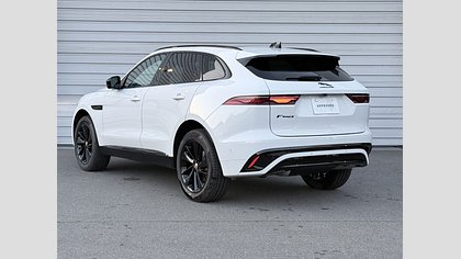F-Pace 1