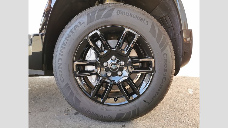 2023 認定中古車 Land Rover Defender 110 フジホワイト D300 AWD（AT） X-DYNAMIC HSE