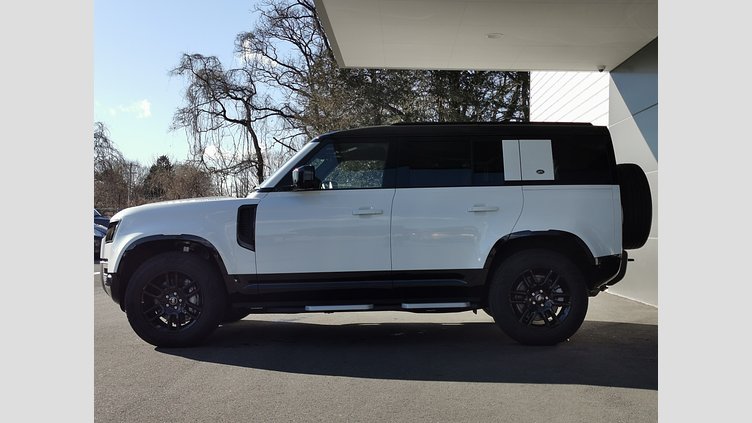 2023 認定中古車 Land Rover Defender 110 フジホワイト D300 AWD（AT） X-DYNAMIC HSE