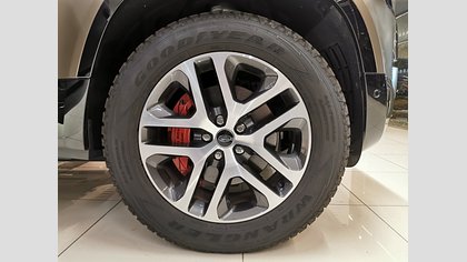 Defender 110 8