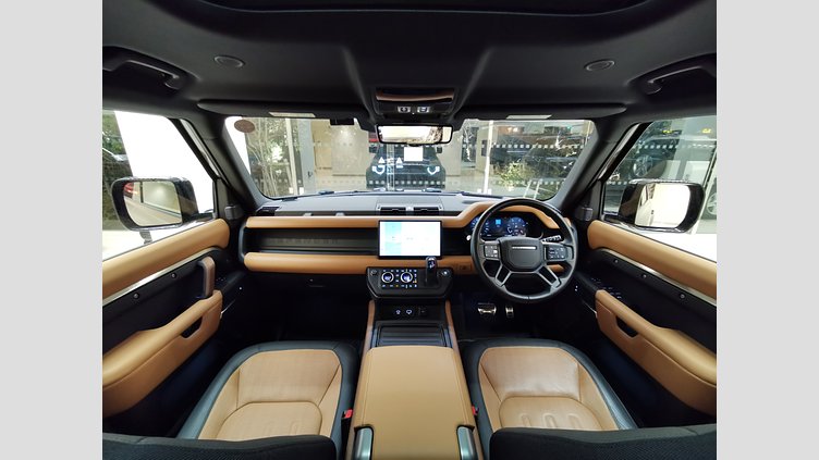 2023 認定中古車 Land Rover Defender 110 ゴンドワナストーン D300 AWD（AT） X