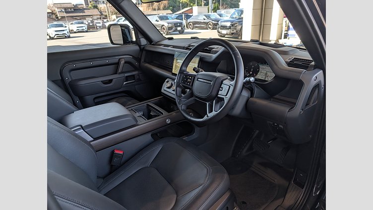 2024 認定中古車 Land Rover Defender 90 カルパチアングレイ D300 AWD（AT） X-DYNAMIC HSE
