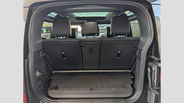 2024 認定中古車 Land Rover Defender 90 カルパチアングレイ D300 AWD（AT） X-DYNAMIC HSE