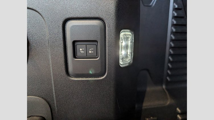 2024 認定中古車 Land Rover Defender 90 カルパチアングレイ D300 AWD（AT） X-DYNAMIC HSE