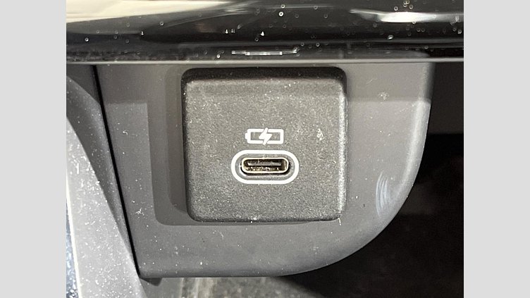 2021 認定中古車 Land Rover Discovery Sport バイロンブルー P200 AWD（オートマチック） SE