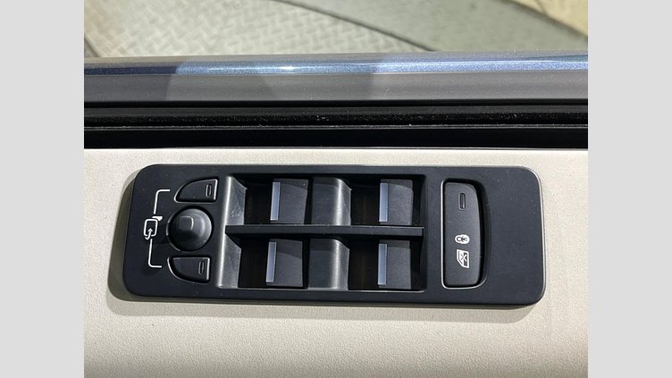 2021 認定中古車 Land Rover Discovery Sport バイロンブルー P200 AWD（オートマチック） SE