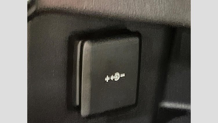 2021 認定中古車 Land Rover Discovery Sport バイロンブルー P200 AWD（オートマチック） SE