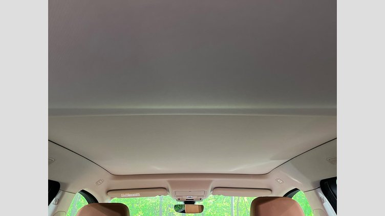 2018 認定中古車 Jaguar E-Pace サントリーニブラック P200 オートマチック全輪駆動 HSE