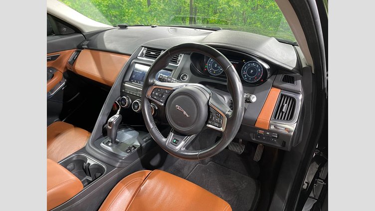 2018 認定中古車 Jaguar E-Pace サントリーニブラック P200 オートマチック全輪駆動 HSE