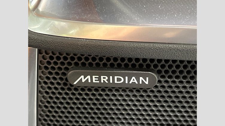 2018 認定中古車 Jaguar E-Pace サントリーニブラック P200 オートマチック全輪駆動 HSE