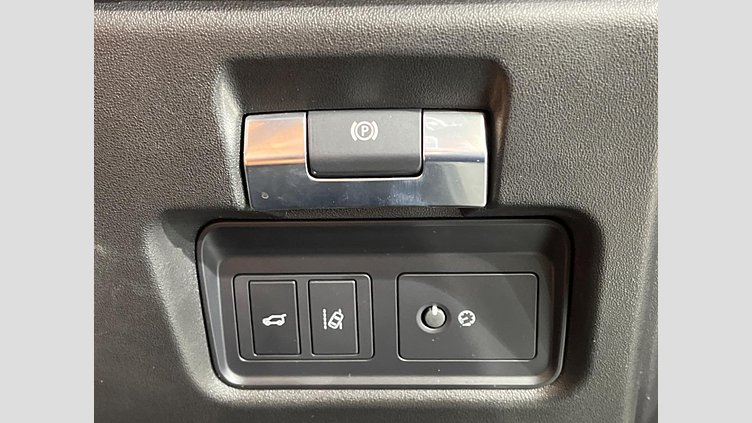 2018 認定中古車 Jaguar E-Pace サントリーニブラック P200 オートマチック全輪駆動 HSE