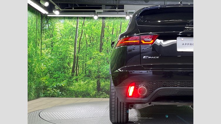 2018 認定中古車 Jaguar E-Pace サントリーニブラック P200 オートマチック全輪駆動 HSE