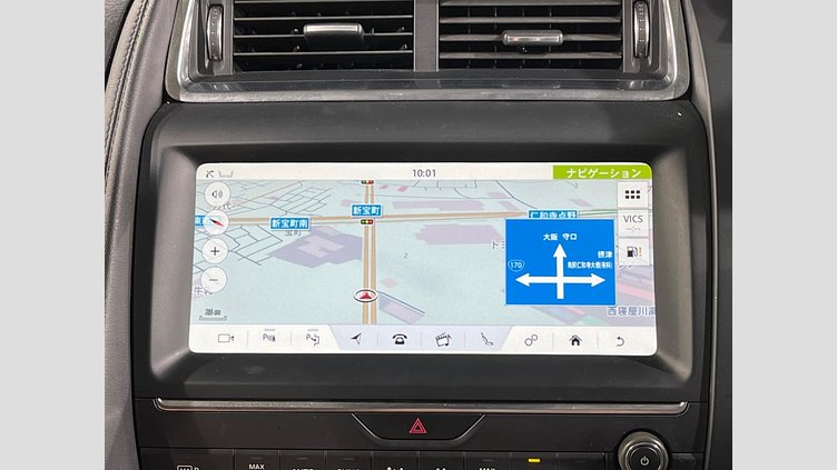 2018 認定中古車 Jaguar E-Pace サントリーニブラック P200 オートマチック全輪駆動 HSE