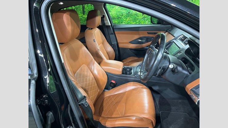 2018 認定中古車 Jaguar E-Pace サントリーニブラック P200 オートマチック全輪駆動 HSE