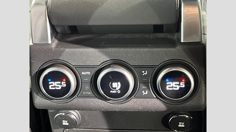 2018 認定中古車 Land Rover Discovery Santorini Black 3.0 V6 Dsl Mono Turbo Std Flow HSE