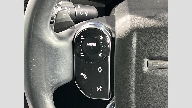 2018 認定中古車 Land Rover Discovery Santorini Black 3.0 V6 Dsl Mono Turbo Std Flow HSE