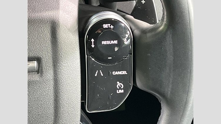 2018 認定中古車 Land Rover Discovery Santorini Black 3.0 V6 Dsl Mono Turbo Std Flow HSE