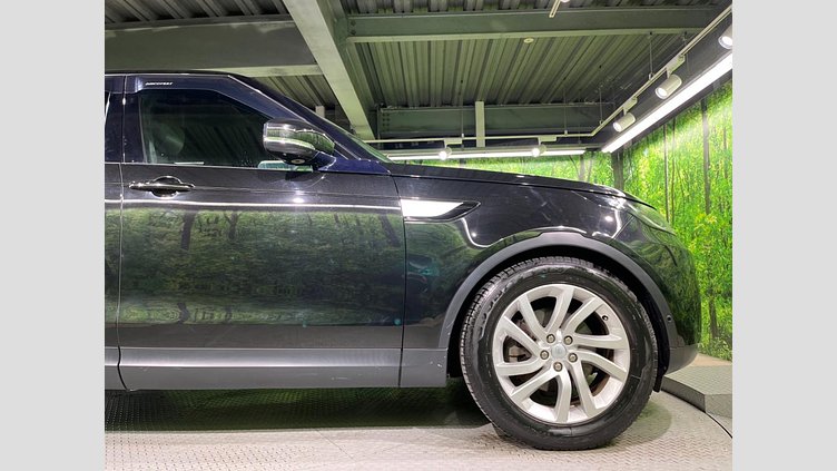 2018 認定中古車 Land Rover Discovery Santorini Black 3.0 V6 Dsl Mono Turbo Std Flow HSE