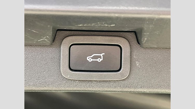 2018 認定中古車 Land Rover Discovery Santorini Black 3.0 V6 Dsl Mono Turbo Std Flow HSE