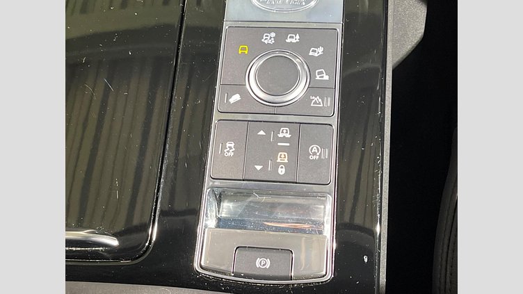 2018 認定中古車 Land Rover Discovery Santorini Black 3.0 V6 Dsl Mono Turbo Std Flow HSE