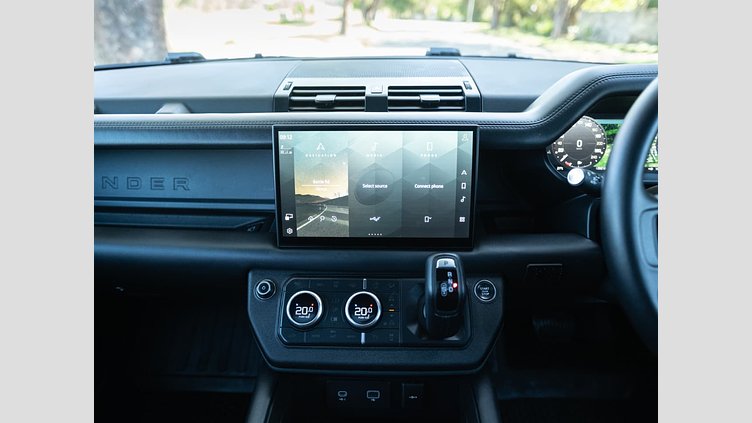 2024 Approved Land Rover Defender 110 Pangea Green 4x4 Auto D300 HSE X-DYNAMIC