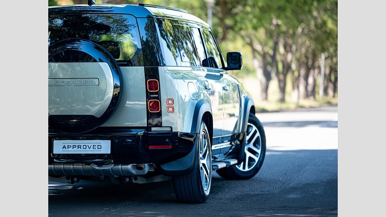 2024 Approved Land Rover Defender 110 Pangea Green 4x4 Auto D300 HSE X-DYNAMIC